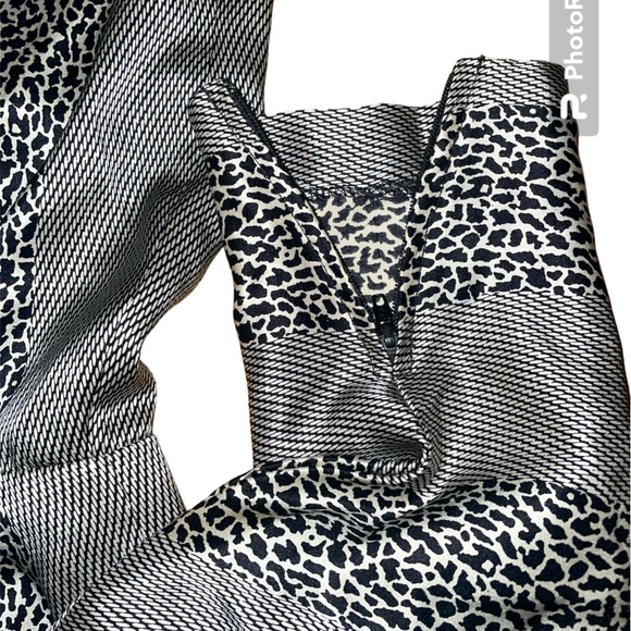 Jean Louis Scherrer Vintage Black & White 100% Silk Dress made in France sz 0-2 - Picture 7 of 9